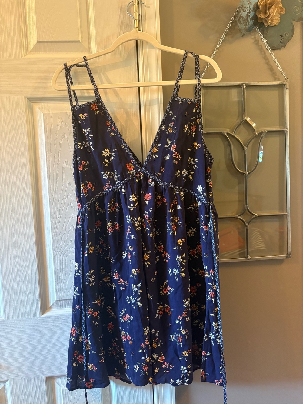 😜 3 for $15! Band of Gypsies Navy Floral Mini Dress Size L